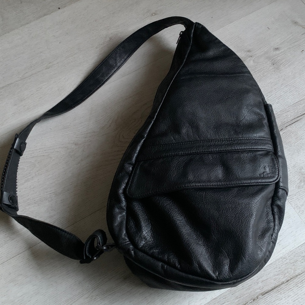AmeriBag Healthy Back Bag Black Leather swing travel backpack large compartments